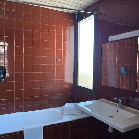 Bruc Hotel