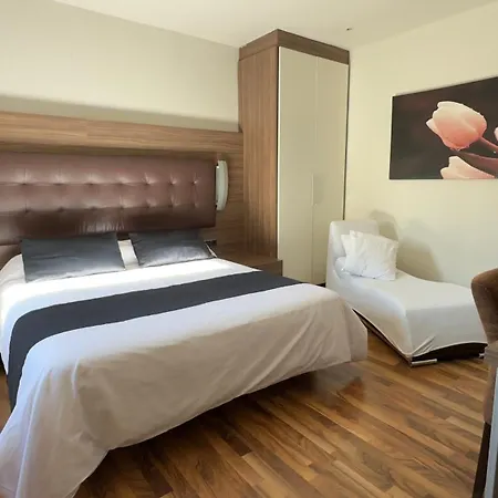 Bruc Hotel 3*
